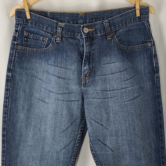 Levi's 515 Boot Cut Low Rise Jeans - Picture 2 of 9